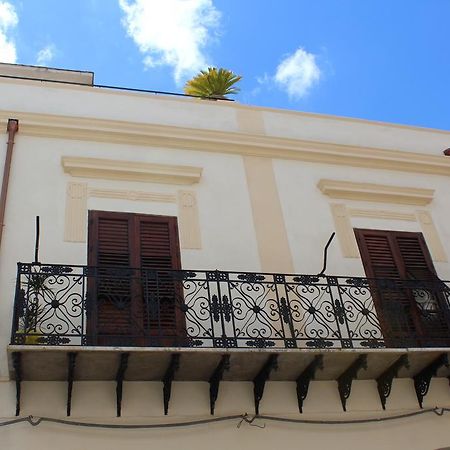 Palazzo Taormina Leilighet Castellammare del Golfo Eksteriør bilde