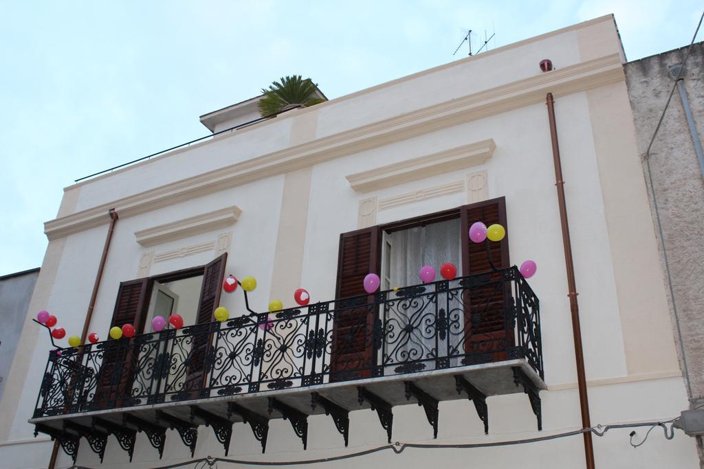 Palazzo Taormina Leilighet Castellammare del Golfo Eksteriør bilde